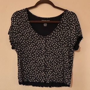 American Eagle Cropped Floral Tee Sz Xl Like New!
